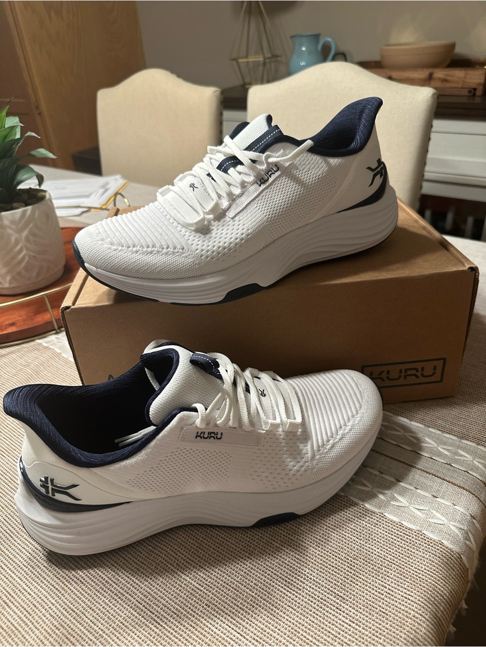 KURU White & Navy Comfort-Run Sneakers Mens 10.5